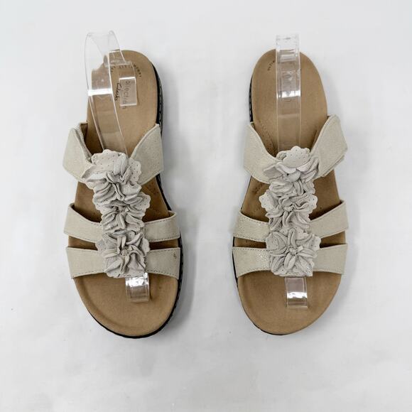 [Clarks] Cream Tan Leather Laurieann Judi Floral Comfort Sandals Hook & Loop 9 - Picture 5 of 12